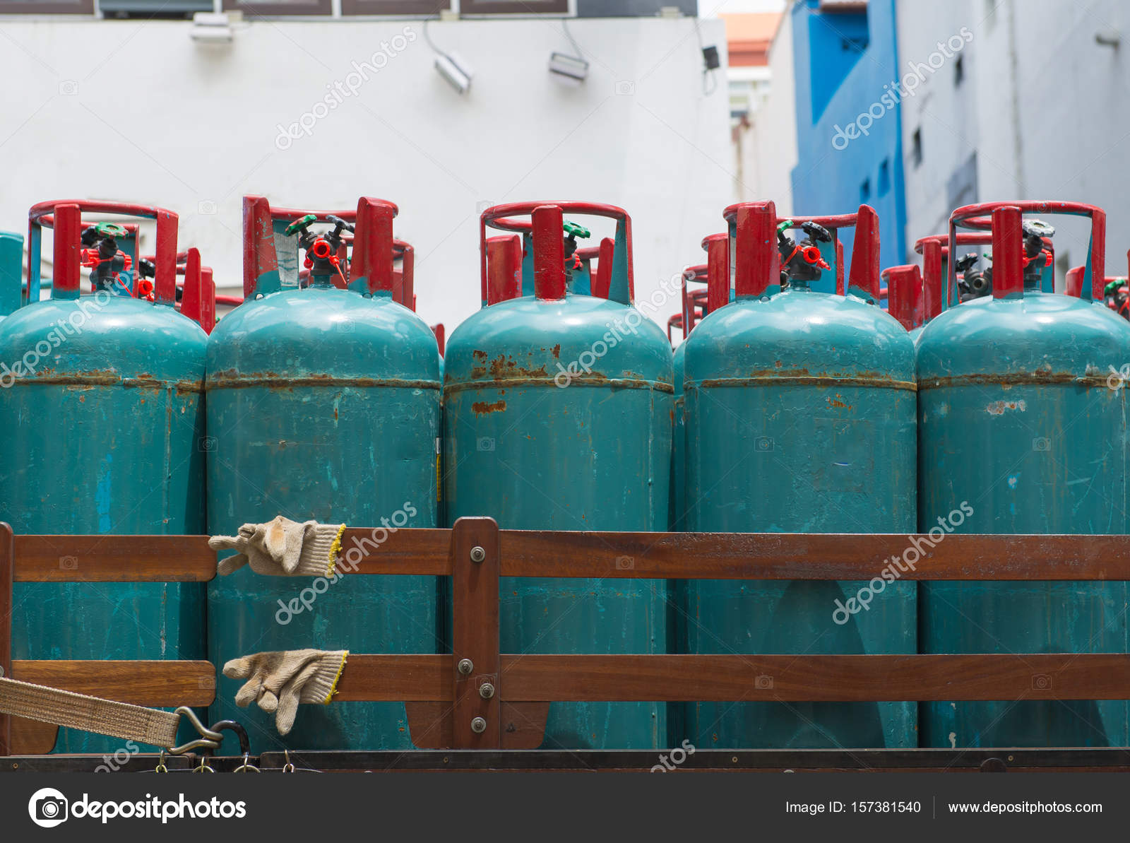 Download Á Lpg Tanks Stock Pictures Royalty Free Lpg Tanks Photos Download On Depositphotos PSD Mockup Templates