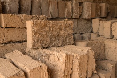 çamur tuğla veya kil ev inşa için kil tuğla