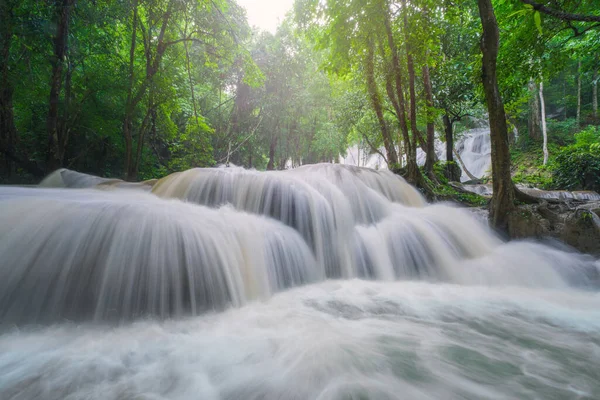 Vodopád Pha Tad Vodopády Deštném Pralese Národním Parku Khuean Srinagarindra — Stock fotografie