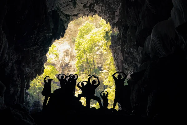 Silhouette Traveler Nang Aen Cave Lam Khlong Ngu National Park — Stock Photo, Image