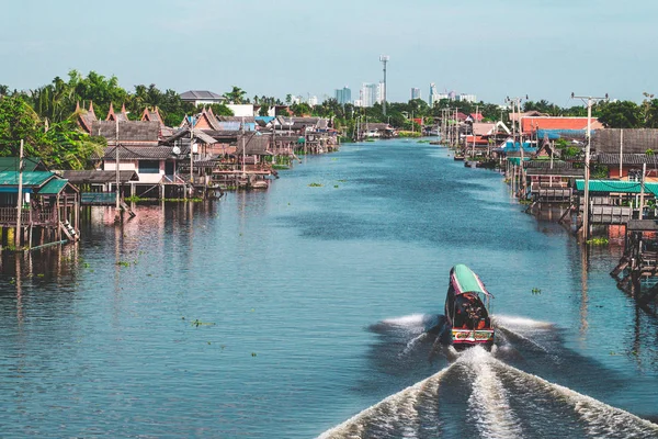 Boat Travel Canal Bangkok Thailand Общественный Канал Бангкоке Таиланд Тайские — стоковое фото