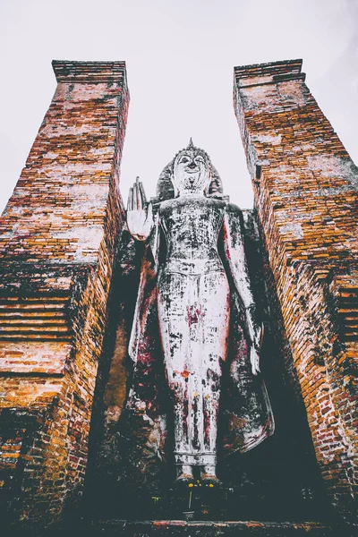 苏霍泰历史公园 泰国的最高古寺 泰国中部的苏霍泰古城 世界文化遗产所在地 拥有巨大的废墟和巨大的古代佛像 — 图库照片