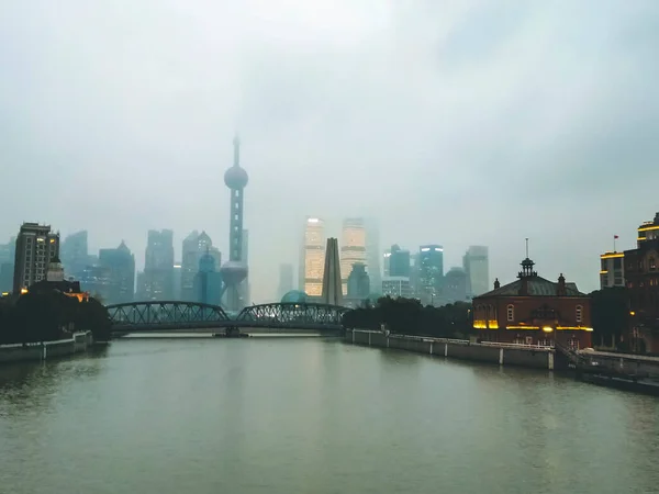Most Waibaidu Zahradní Most Šanghaji Čína Cityscape Filmovém Tónu — Stock fotografie