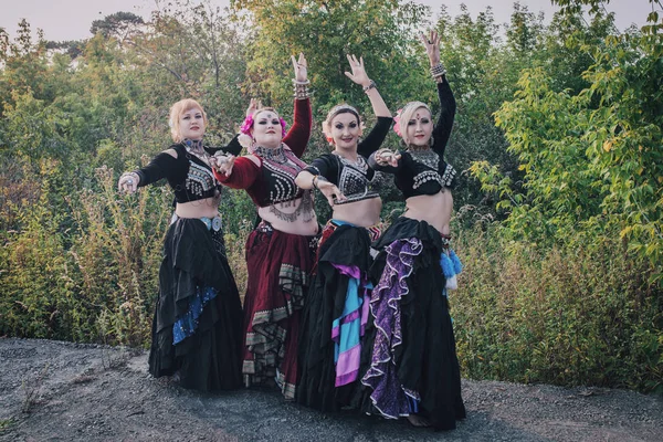 Dançarinos Tribais Floresta — Fotografia de Stock