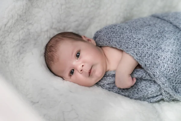 Disparar Los Recién Nacidos Para Una Niña —  Fotos de Stock