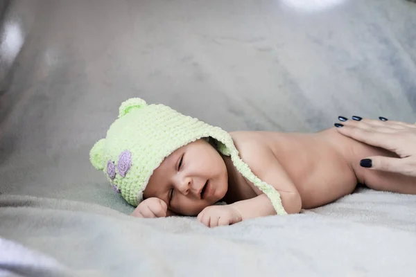 Tiro Recém Nascidos Para Uma Menina — Fotografia de Stock