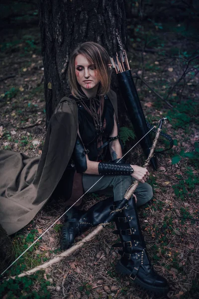 Elfe Archer Dans Forêt — Photo