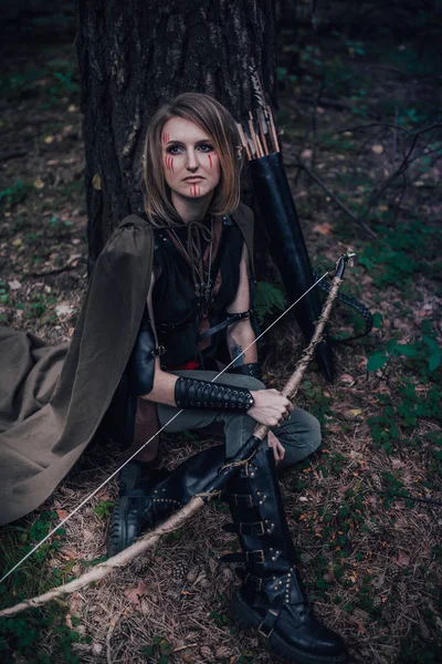 Elfe Archer Dans Forêt — Photo