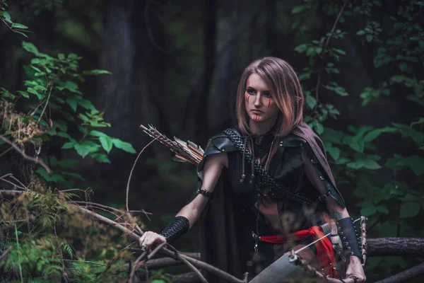 Elfe Archer Dans Forêt — Photo