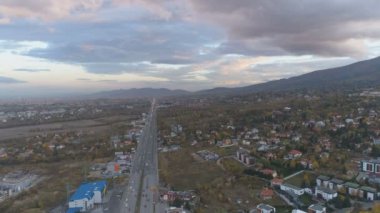Bulgaristan 'ın Sofya kentinin çevre yolunun panoramik manzarası