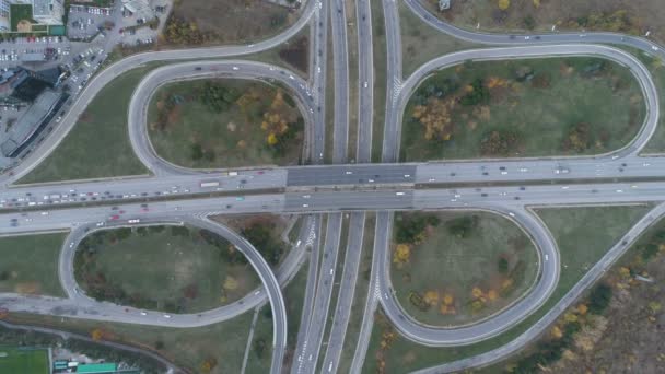 Vista superior da hora de ponta. Estrada circular movimentada em Sofia, Bulgária — Vídeo de Stock