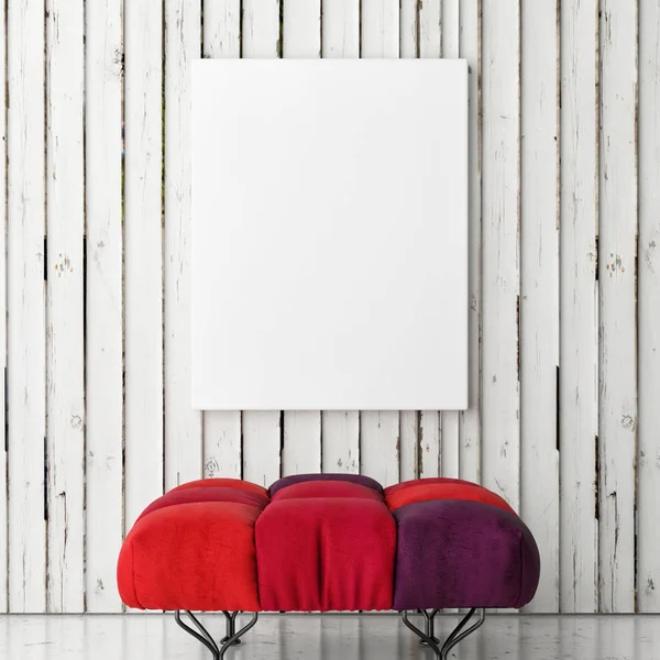 Czerwony, wygodne krzesło z makiety plakat na ścianie białe drewniane — Zdjęcie stockowe