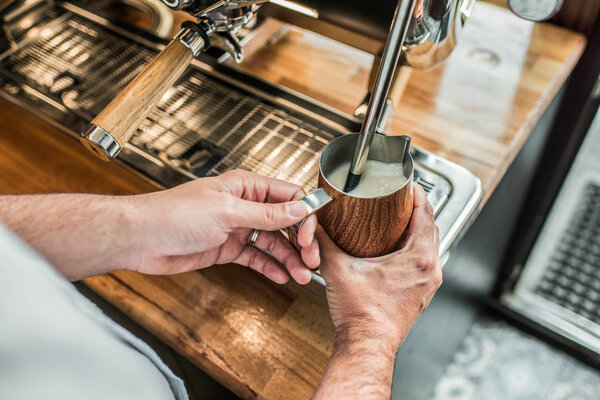 приготовить капучино в итальянском стиле
