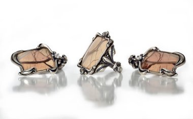 Pembe bir jasper ile Gümüş Takı Seti