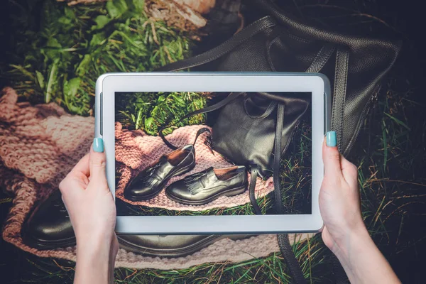 Boutique en ligne, chaussures pour femmes — Photo