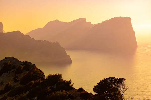 Cap de Formentor στη Μαγιόρκα το ηλιοβασίλεμα — Φωτογραφία Αρχείου