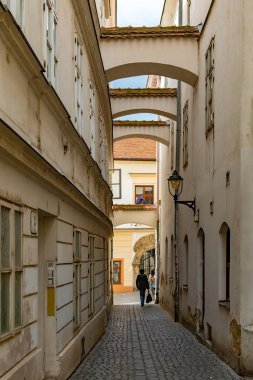 Znojmo, Çek Cumhuriyeti, Avrupa 'nın tarihi dar sokağının ilginç mimarisi