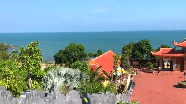 Bellissimo tempio Ho Quoc sull'isola di Phu Quoc in Vietnam — Video Stock