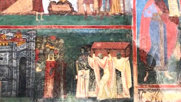 Rumania, Voronet, 15 de septiembre de 2019 - Monasterio de Voronet, Región Suceava, Rumania - la iglesia es una de las iglesias pintadas de Moldavia listadas en la lista de UNESCOs de World — Vídeo de stock