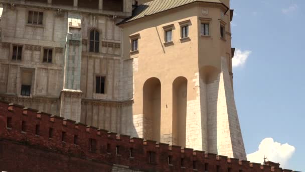 Castillo de Wawel en Cracovia, Polonia, vídeo de imágenes de 4k — Vídeo de stock