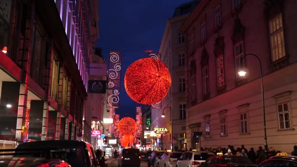 Christmas decorations Shoppings Streets decorated with chandeliers in old town Vienna, Austria, Europe December 2018 — ストック動画