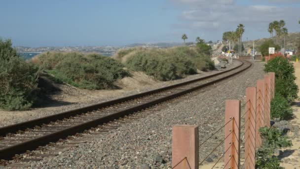 Paisagem Cênica Bluffs marinhos na praia, San Clemente Califórnia calafie beach — Vídeo de Stock