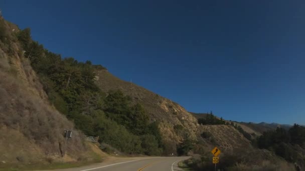 Condução em Big Sur Califórnia Cabrillo Highway 1 estrada costeira, pov south — Vídeo de Stock