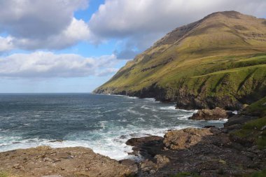 Atlantik Okyanusu 'nun güneşli günlerinde
