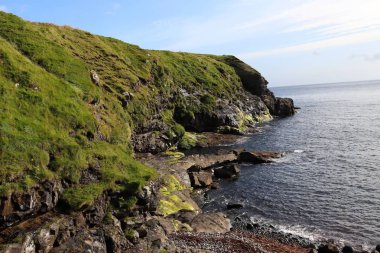 Atlantik Okyanusu kıyısında