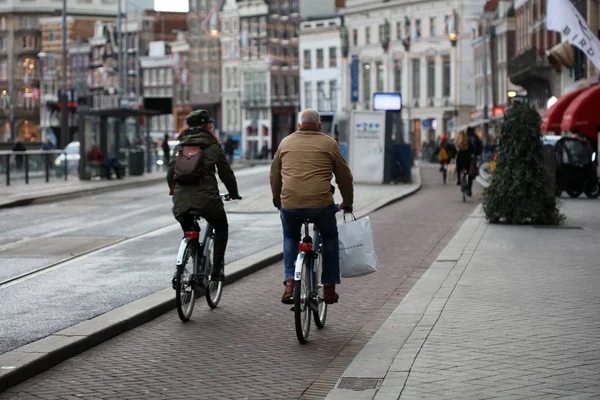 Amsterdam, Hollande, lundi 2 décembre 2019 vue du centre hi — Photo