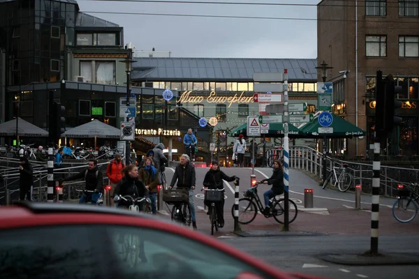 Amsterdam, Holandia, poniedziałek 2 grudnia 2019 widok na centrum hi — Zdjęcie stockowe