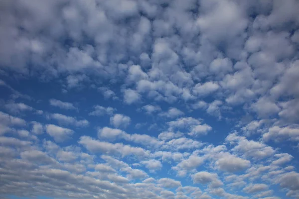 Sky with bubble clouds background high quality prints — Stock Photo, Image