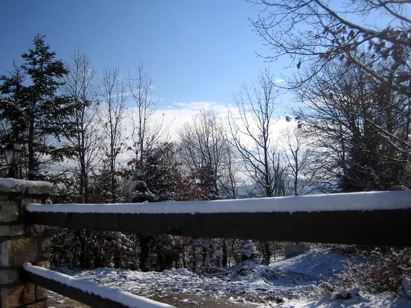 Plastira lake, Greece, Saturday 25 January 2020 winter with snow — Stock Photo, Image