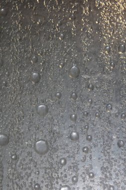 Su kabarcıkları makro soyut banyo penceresi yüksek kaliteli arka plan
