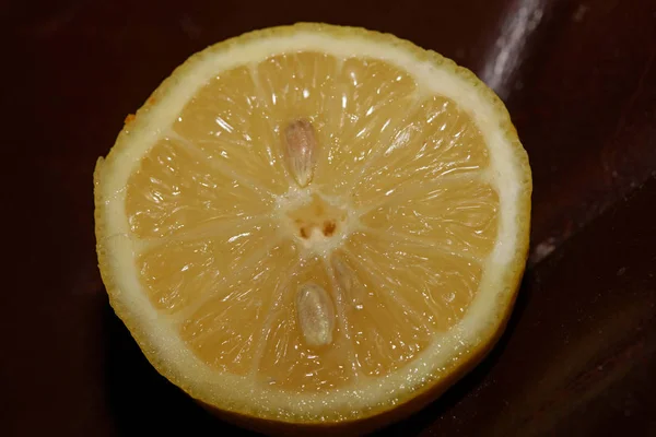 Lemon Ovoce Řízený Střed Zavřít Pozadí Vysoká Kvalita — Stock fotografie