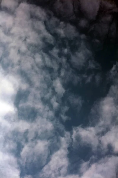 Niebo Chmury Tło Wysokiej Jakości Auto Poziom Nowoczesny — Zdjęcie stockowe