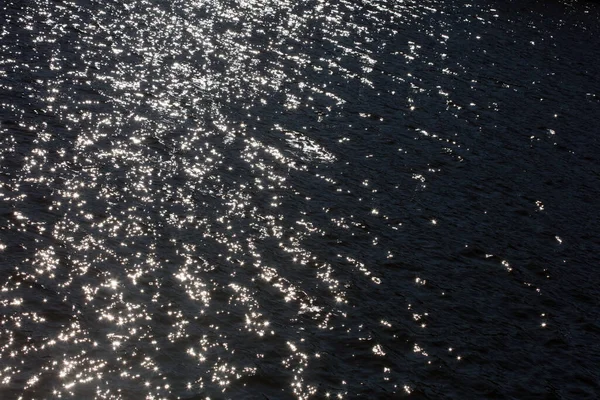 Солнечное Отражение Света Воде Волны Макрофон Высокого Качества Современных Печатных — стоковое фото