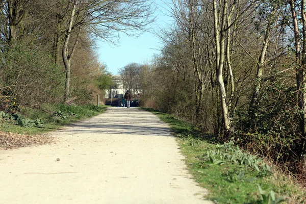 Dorsten Duitsland Maandag Maart 2020 Mensen Lopen Bij Lippe River — Stockfoto