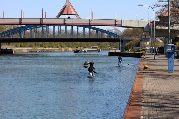 Dorsten, Almanya, 6 Nisan 2020 Corona virüsü yüksek kaliteli arka plan baskılı şehir aktivitesi
