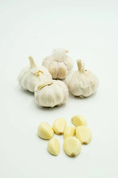 Alho Allium Sativum Tiros Fundo Branco Isolado — Fotografia de Stock