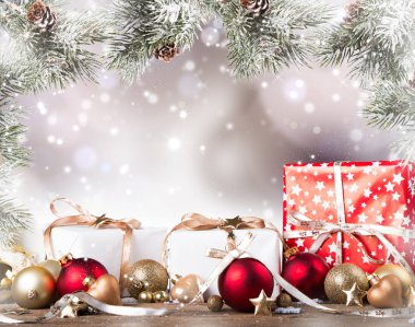 Noel dekorasyonu. Kutlama kavramı. Dekorasyon top 