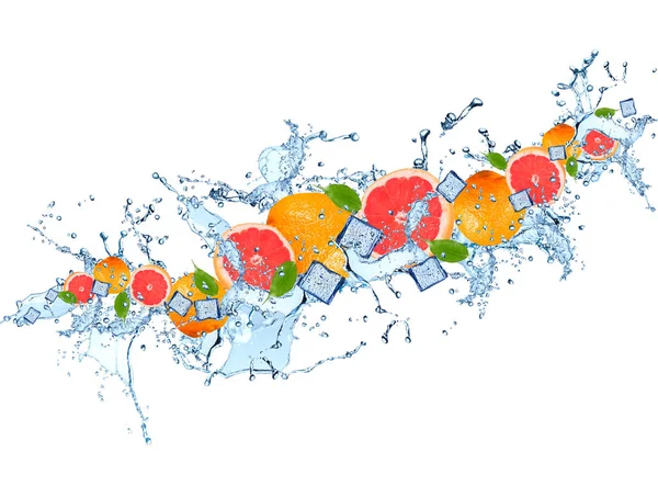 Splash Water με φρούτα — Φωτογραφία Αρχείου
