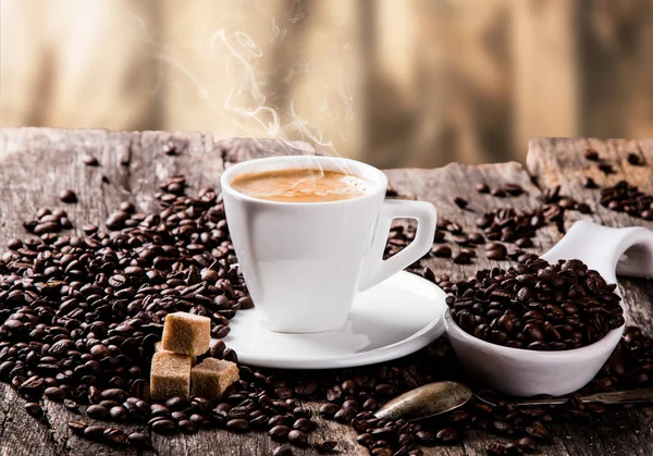 Coffee on a wood — Stock Photo, Image