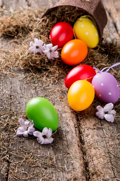 Koncepcja Wielkanoc na deskach — Zdjęcie stockowe