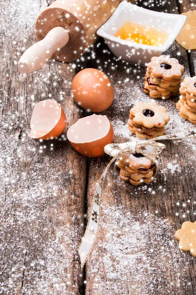 Świąteczne Ciasteczka Słodycze Drewnianym Stole Pieczeń Holiday Tło Uroczystości — Zdjęcie stockowe