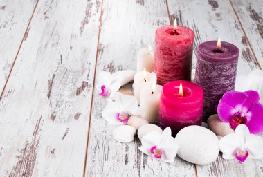 spa masaj ayarı, lavanta ürün, ahşap arka plan üzerinde yağ, Vlaentine gün arka plan