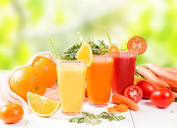 Fresh Drinks Juice Tomato Orange Carrot Fresh Fruits Vegetable Wooden — Stock Photo, Image