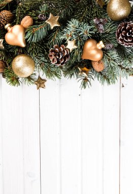 Noel kompozisyon, Noel dekorasyon, ribbot, çam kozalağı, ahşap masa üzerinde çam, Düz yatıyordu, kopya alanı, metin için boş alan