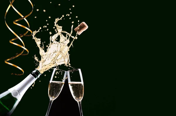 Champagne Explosion Svart Bakgrund — Stockfoto