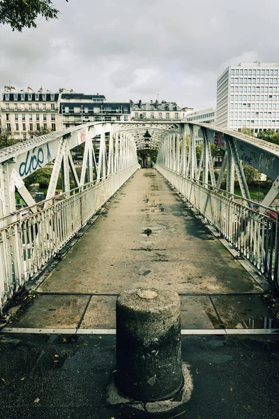 The Mornay footbridge — Stock Photo, Image